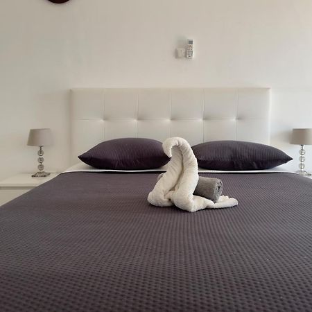 3 Bedroom Apt, Free Wifi & Ac, Cidadela - Lcgr Praia Exteriör bild