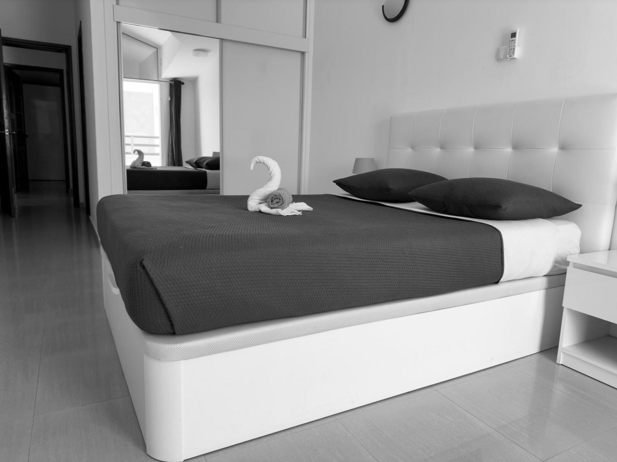3 Bedroom Apt, Free Wifi & Ac, Cidadela - Lcgr Praia Exteriör bild