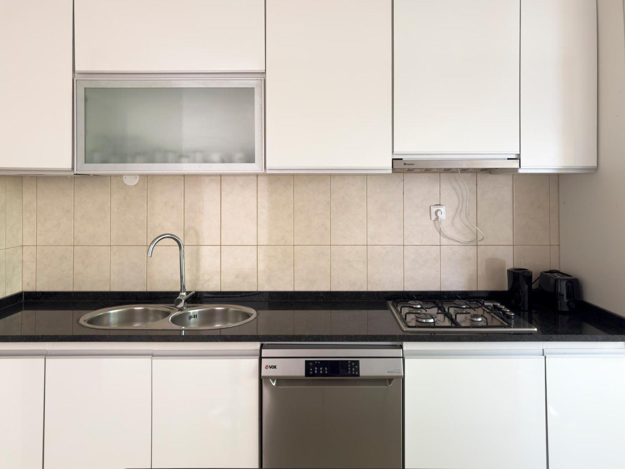 3 Bedroom Apt, Free Wifi & Ac, Cidadela - Lcgr Praia Exteriör bild