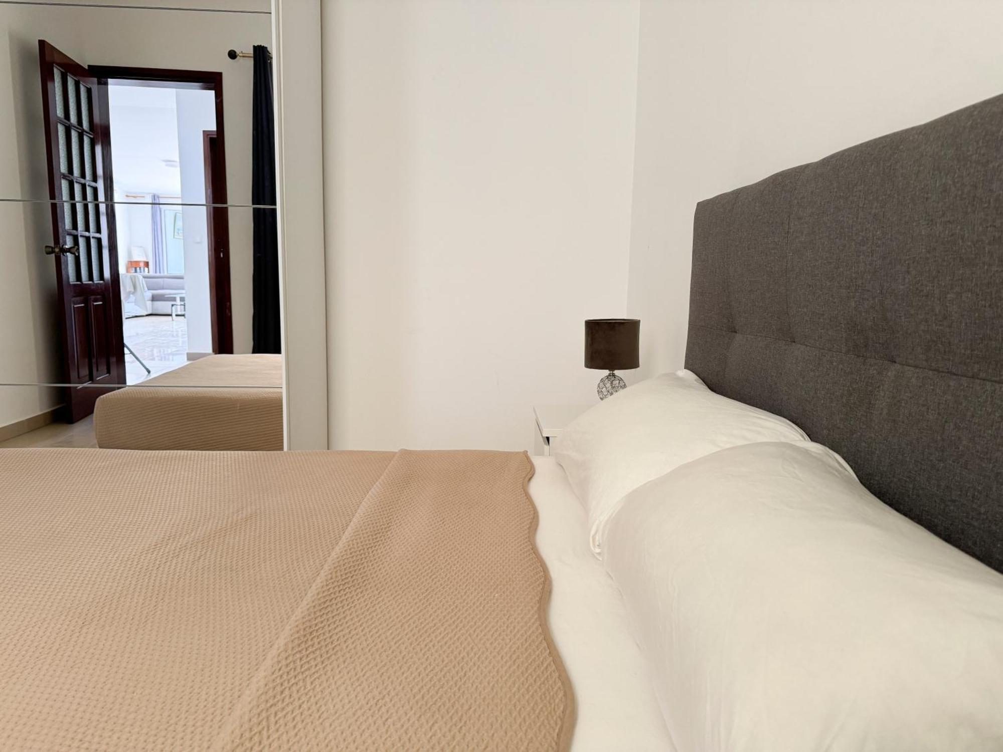 3 Bedroom Apt, Free Wifi & Ac, Cidadela - Lcgr Praia Exteriör bild
